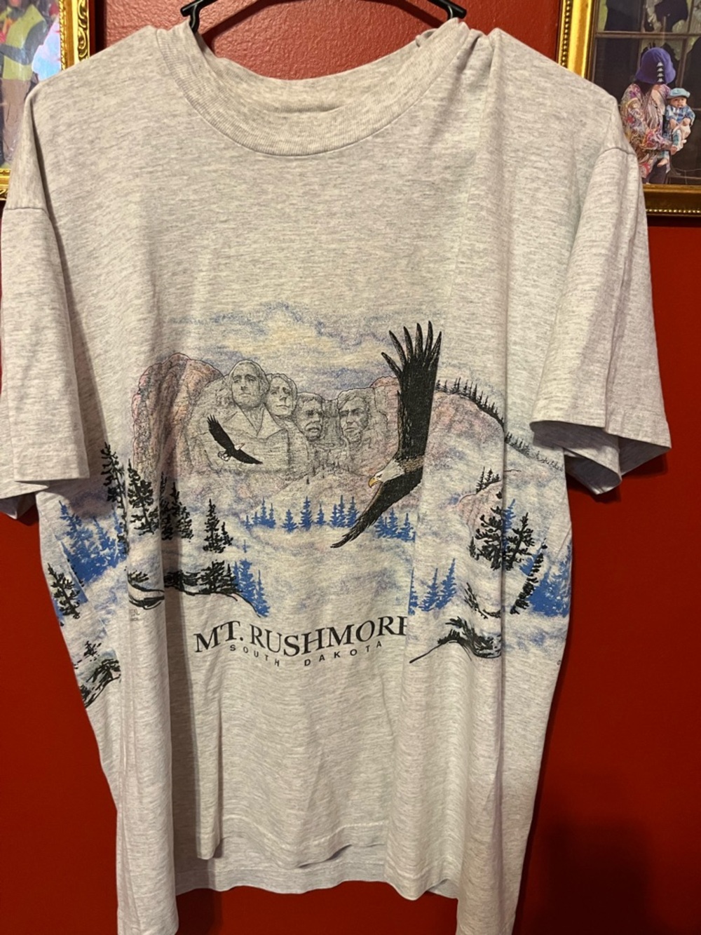 Mt. Rushmore Graphic Tee - Light Gray Short Sleeve Men's Shirt